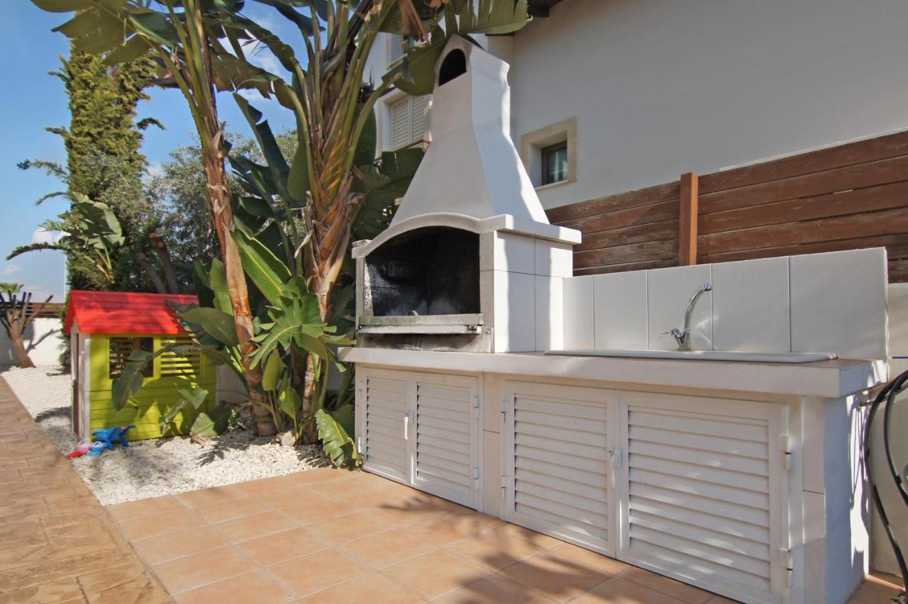 Villa Regina Agia Napa Exterior foto